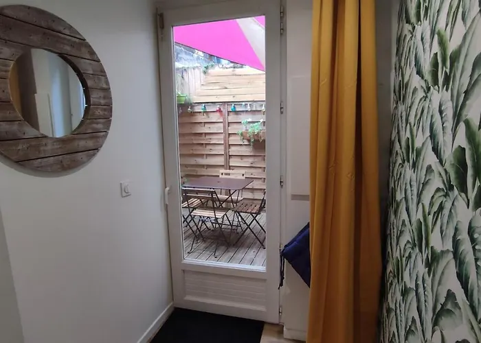 Le Capucin Avec Parking דירה