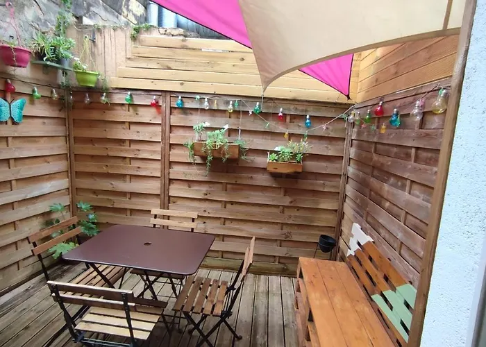 Le Capucin Avec Parking *