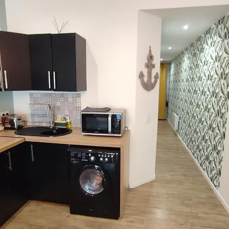 Le Capucin Avec Parking דירה *