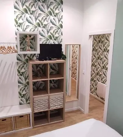 Le Capucin Avec Parking בורדו