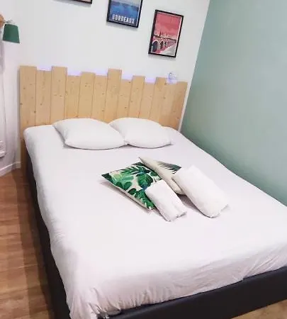 Apartment Le Capucin Avec Parking Bordeaux