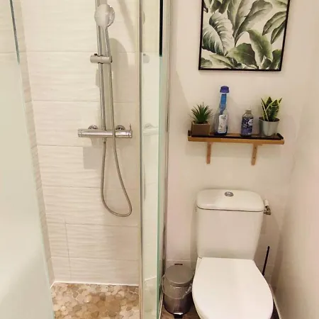 Lägenhet Le Capucin Avec Parking Bordeaux